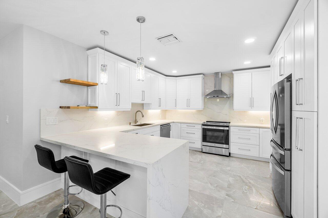 5214 Lake Catalina Drive N C