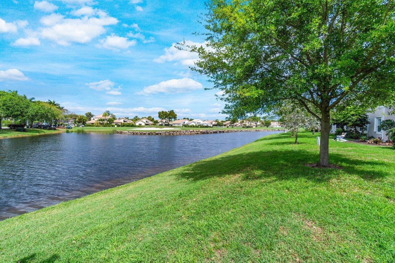 5214 Lake Catalina Drive N C