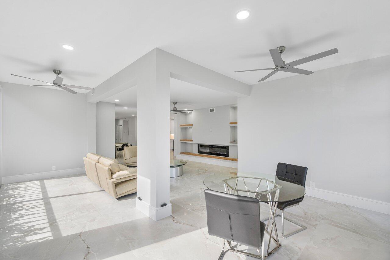 5214 Lake Catalina Drive N C