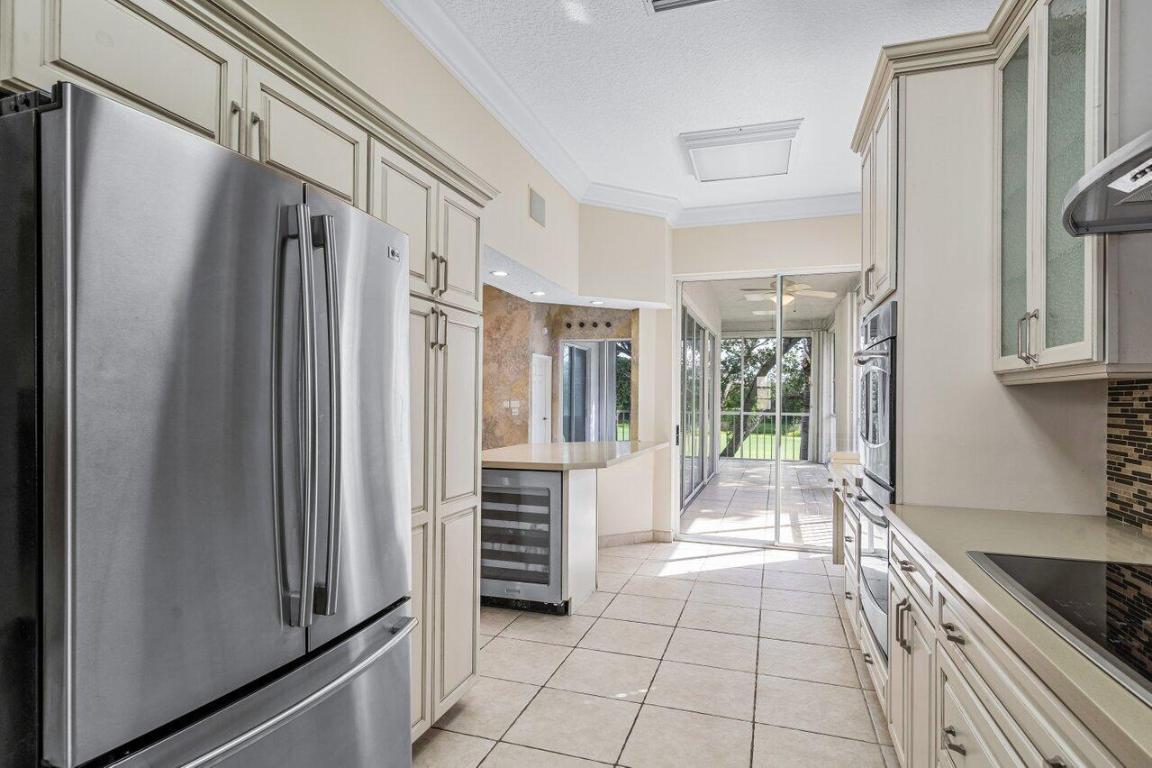 5100 Lake Catalina Drive D