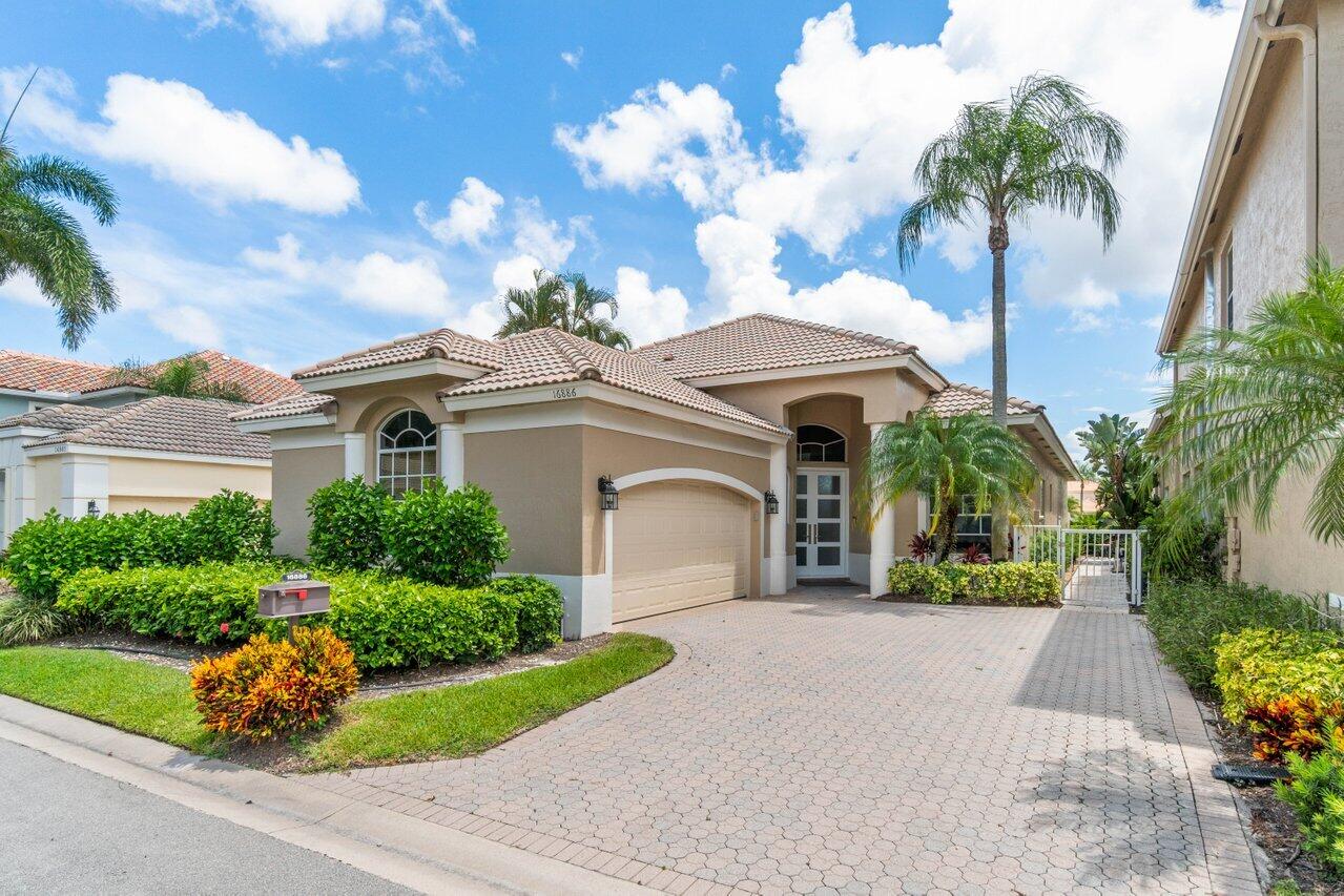 16886 Knightsbridge Lane