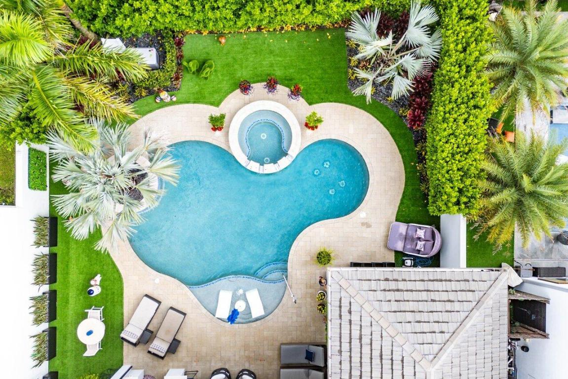 17056 Cappuccino Way