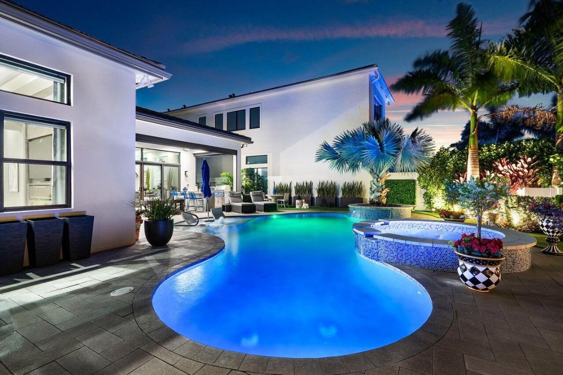 17056 Cappuccino Way