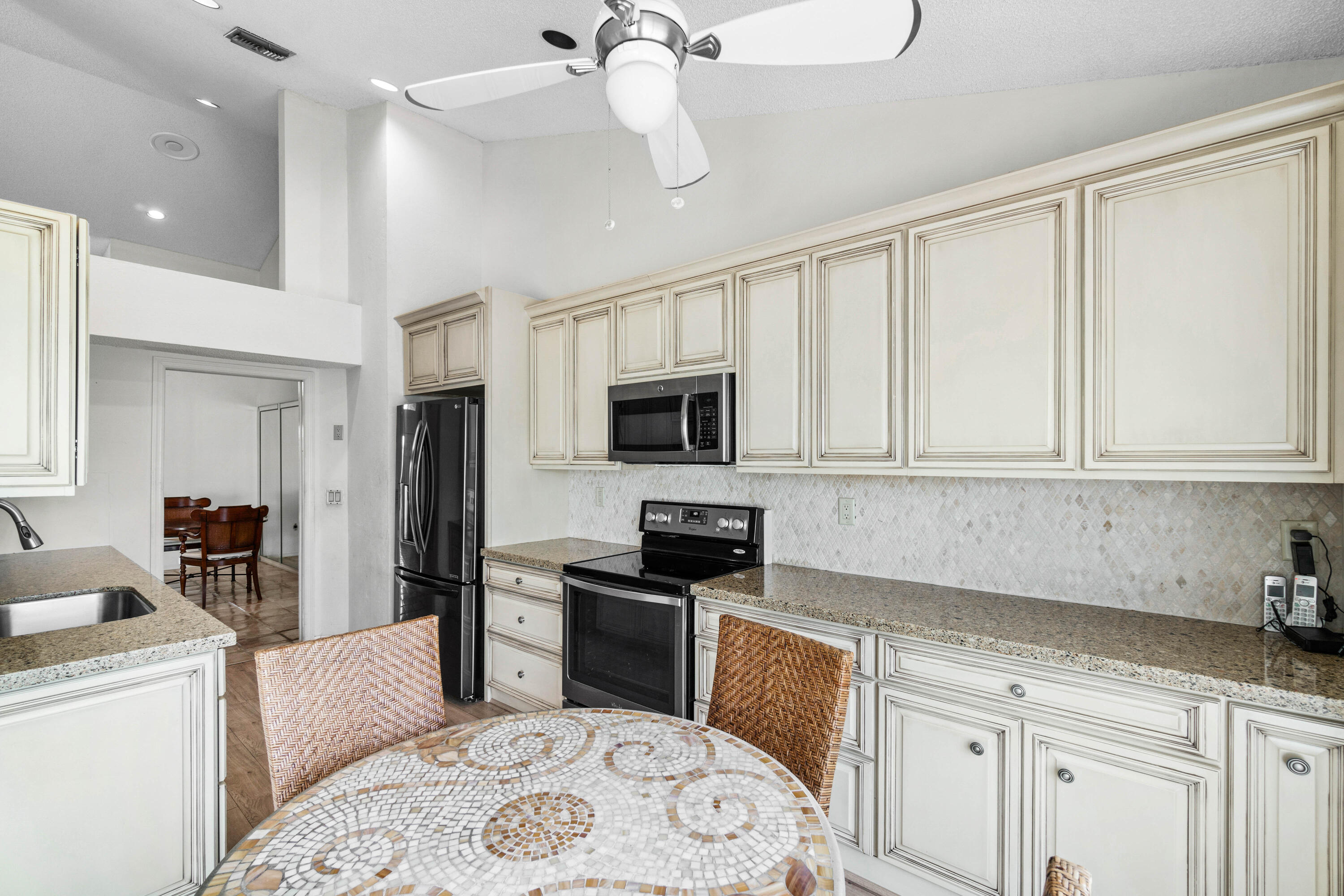 5097 Windsor Parke Drive