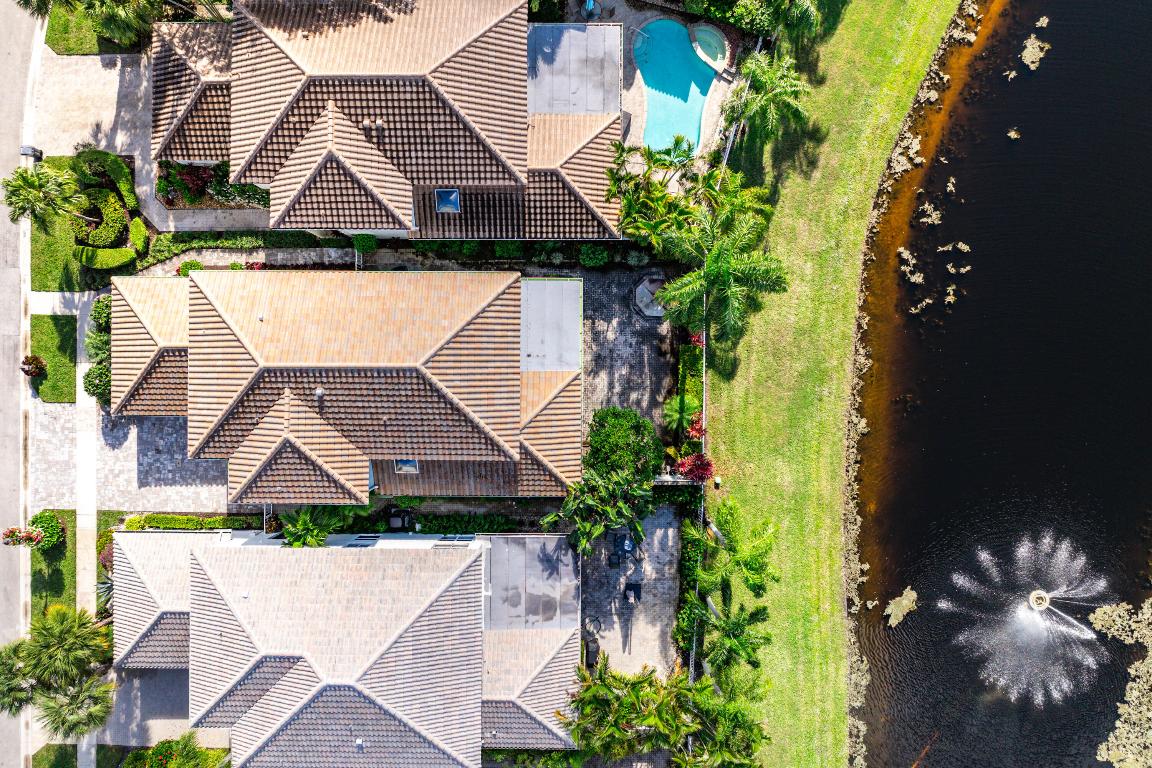 16795 Knightsbridge Lane