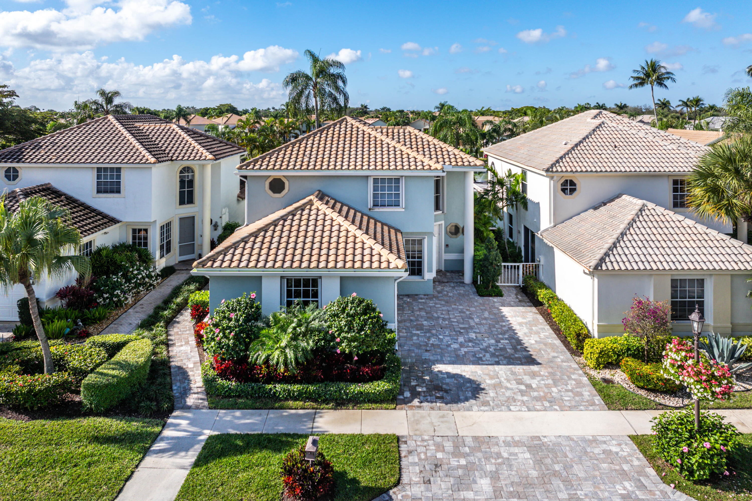 16795 Knightsbridge Lane