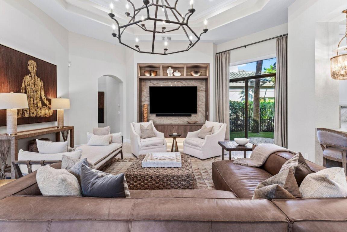 5848 Vintage Oaks Circle