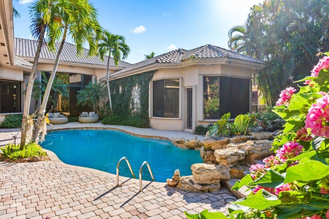 5848 Vintage Oaks Circle