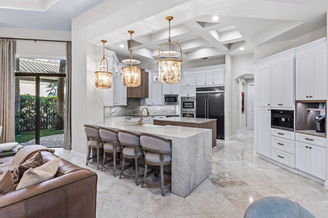 5848 Vintage Oaks Circle