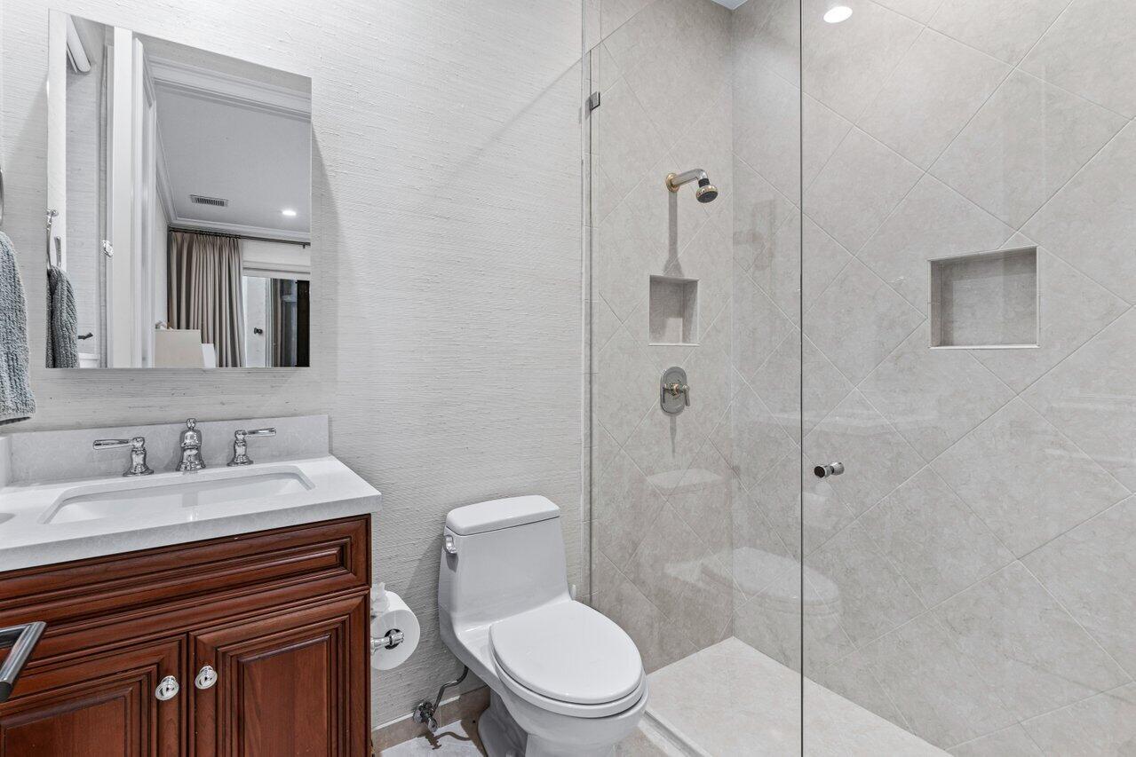 5848 Vintage Oaks Circle