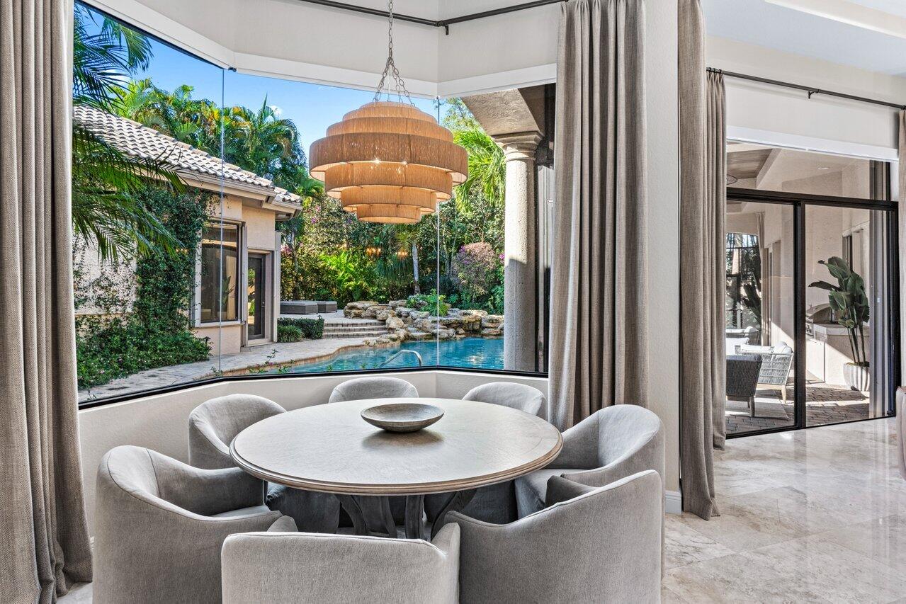 5848 Vintage Oaks Circle