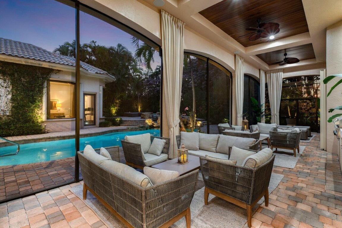 5848 Vintage Oaks Circle