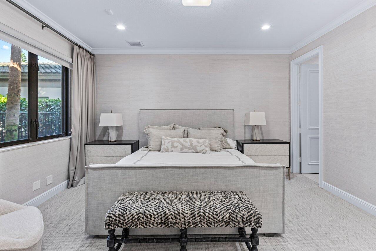 5848 Vintage Oaks Circle