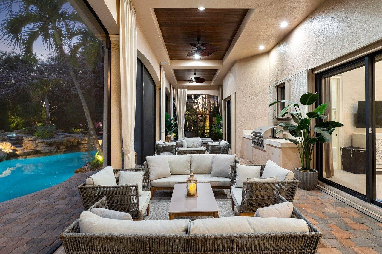 5848 Vintage Oaks Circle