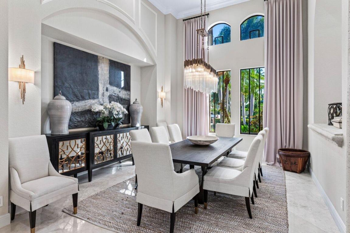 5848 Vintage Oaks Circle