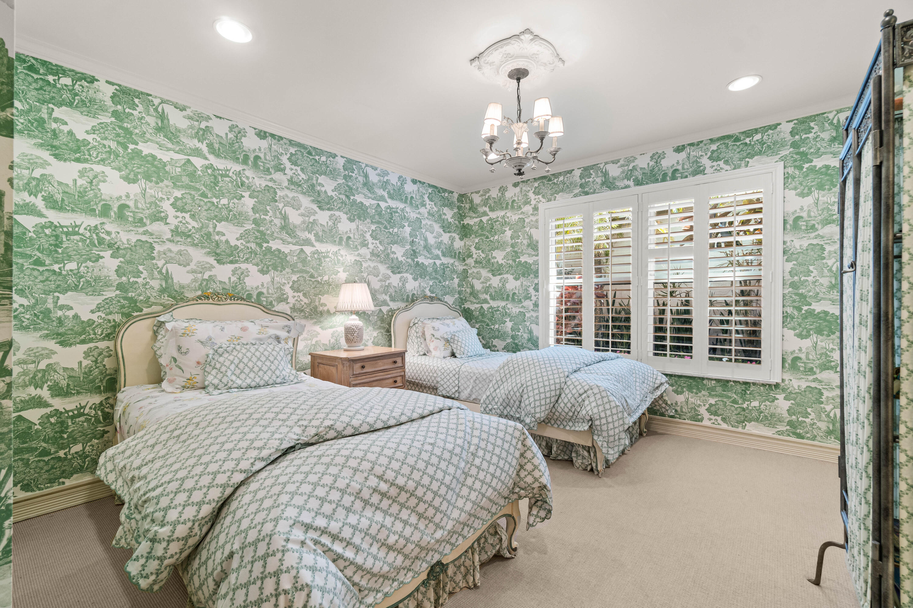 17168 Huntington Park Way