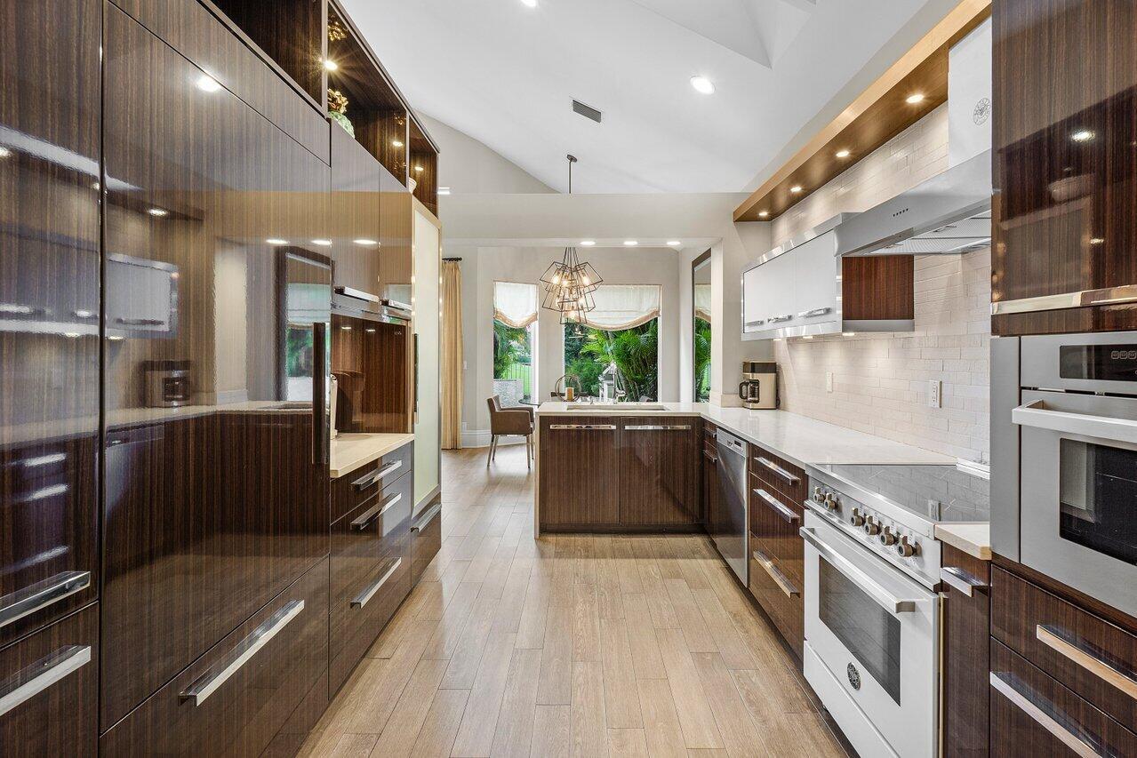 16890 Colchester Court