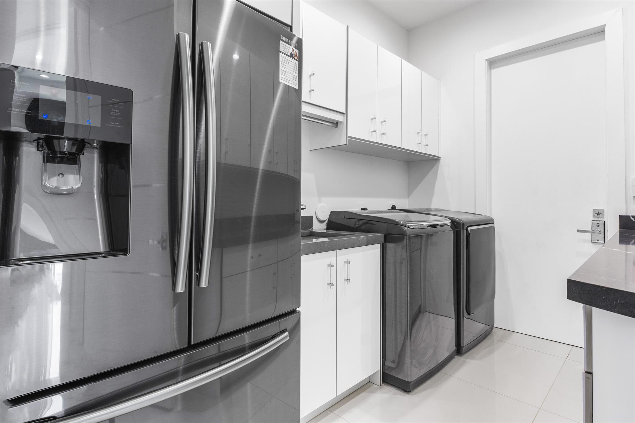 5784 Vintage Oaks Circle