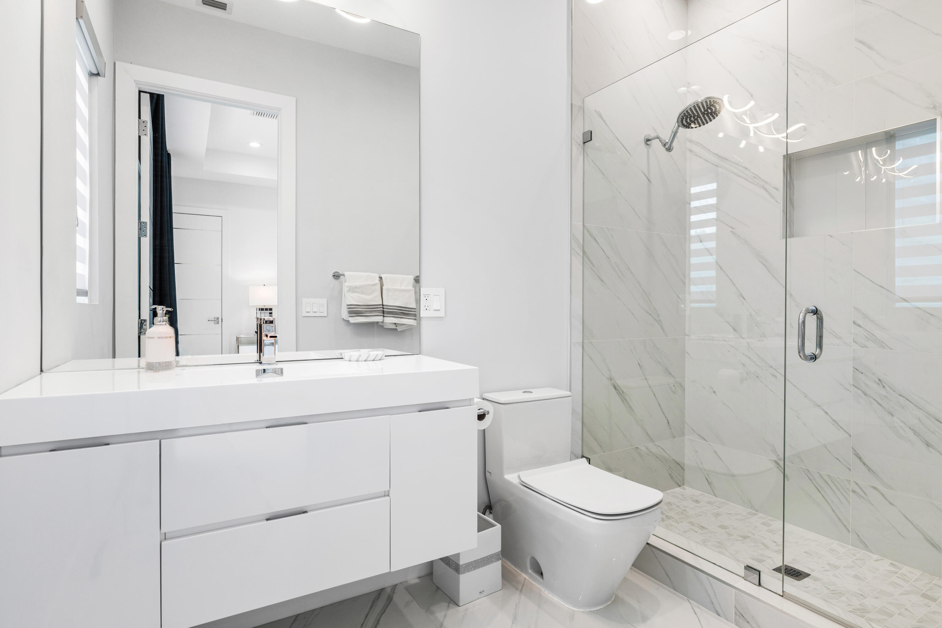 5784 Vintage Oaks Circle