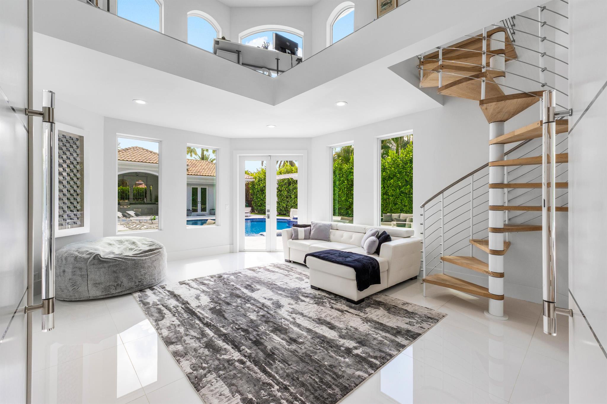 5784 Vintage Oaks Circle