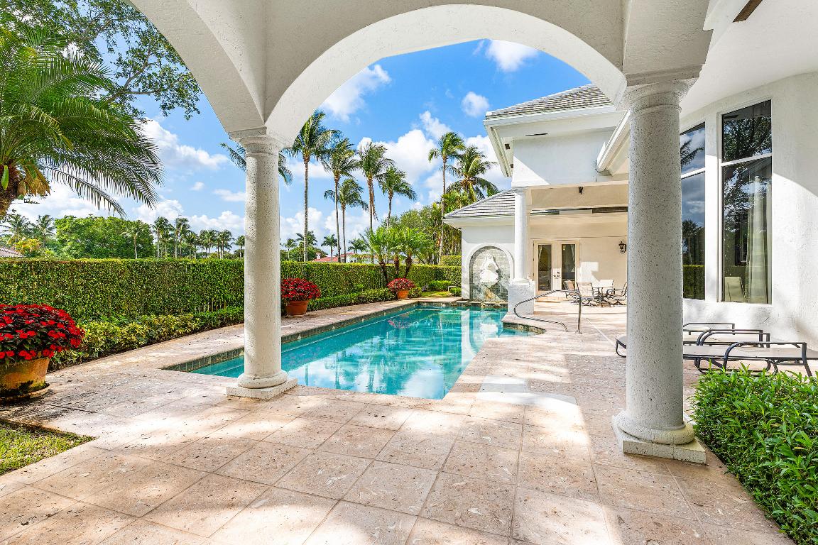 16330 Vintage Oaks Lane