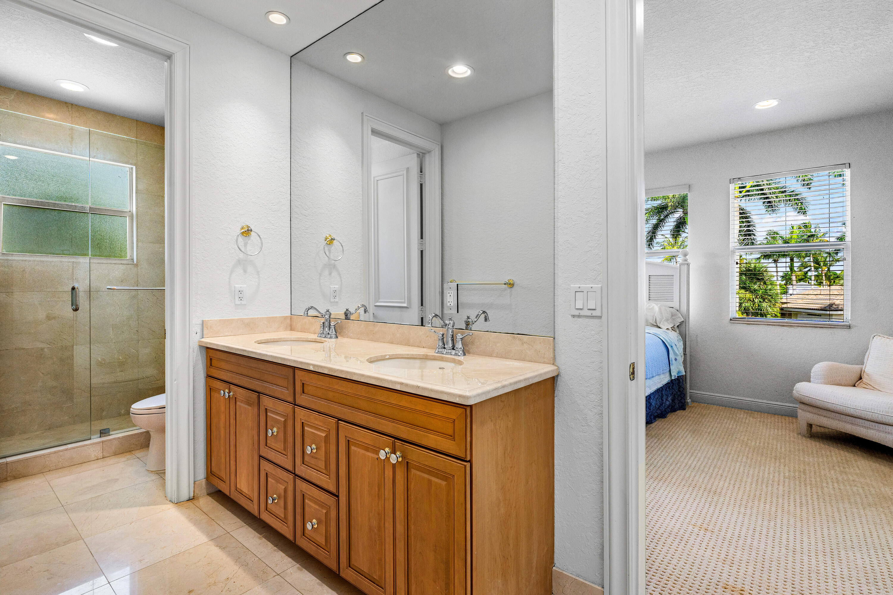 16330 Vintage Oaks Lane