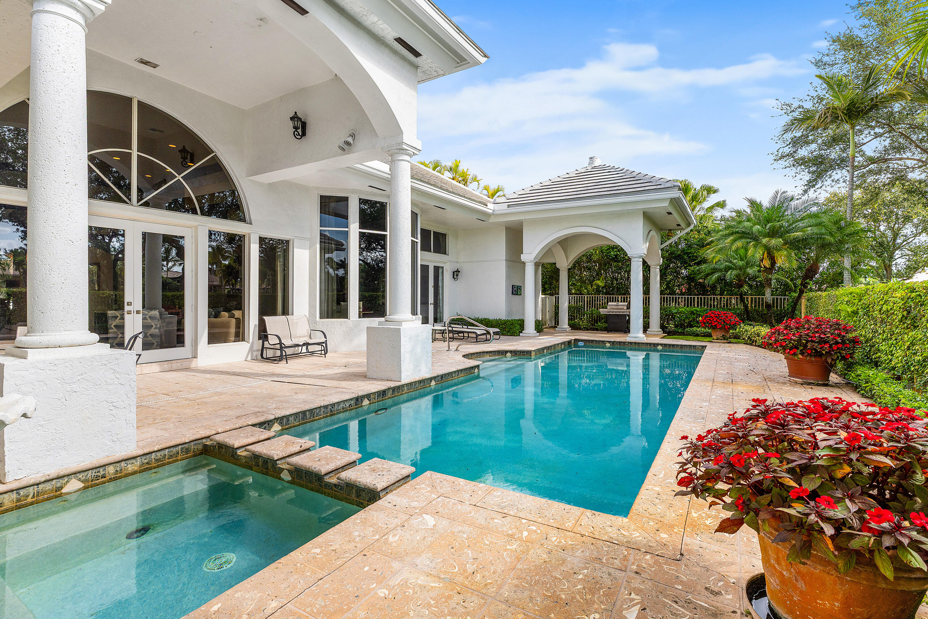 16330 Vintage Oaks Lane