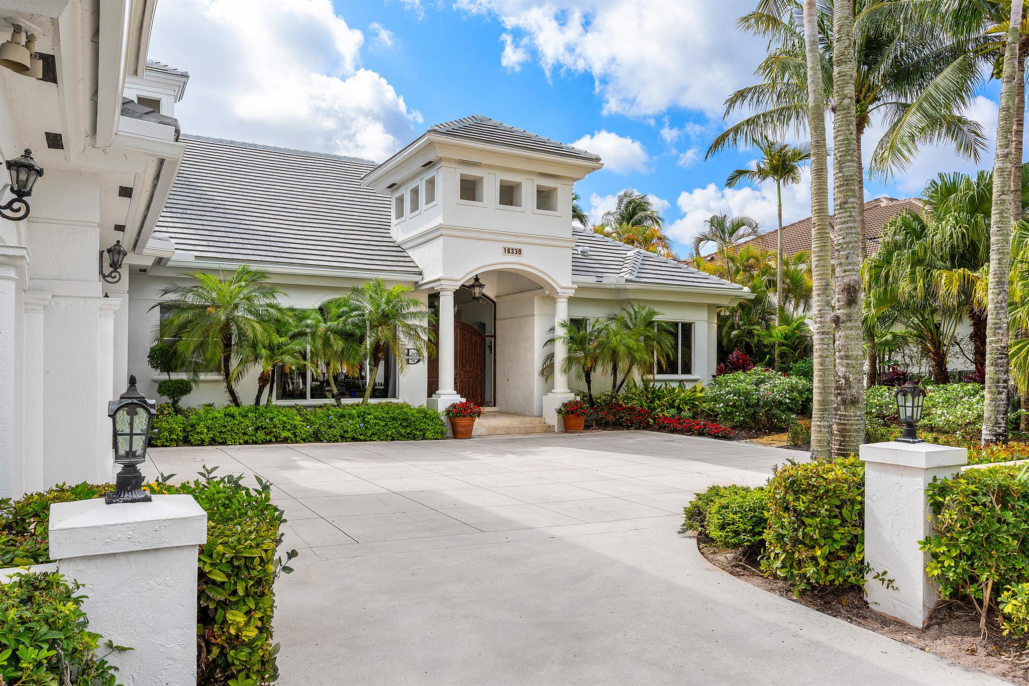 16330 Vintage Oaks Lane