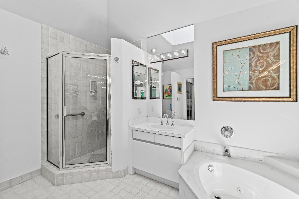 5142 Lake Catalina B Drive B