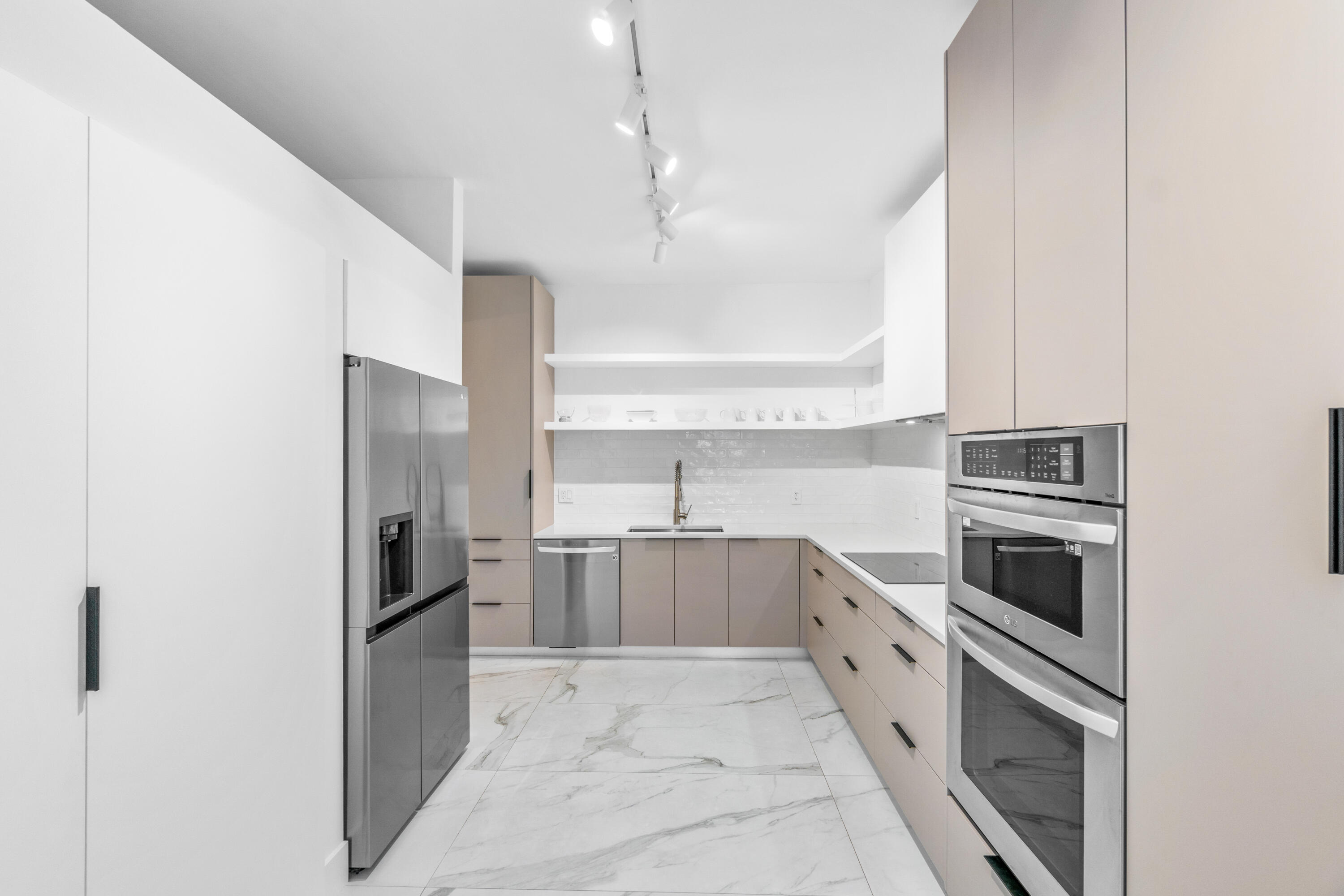 5136 Lake Catalina A Drive A