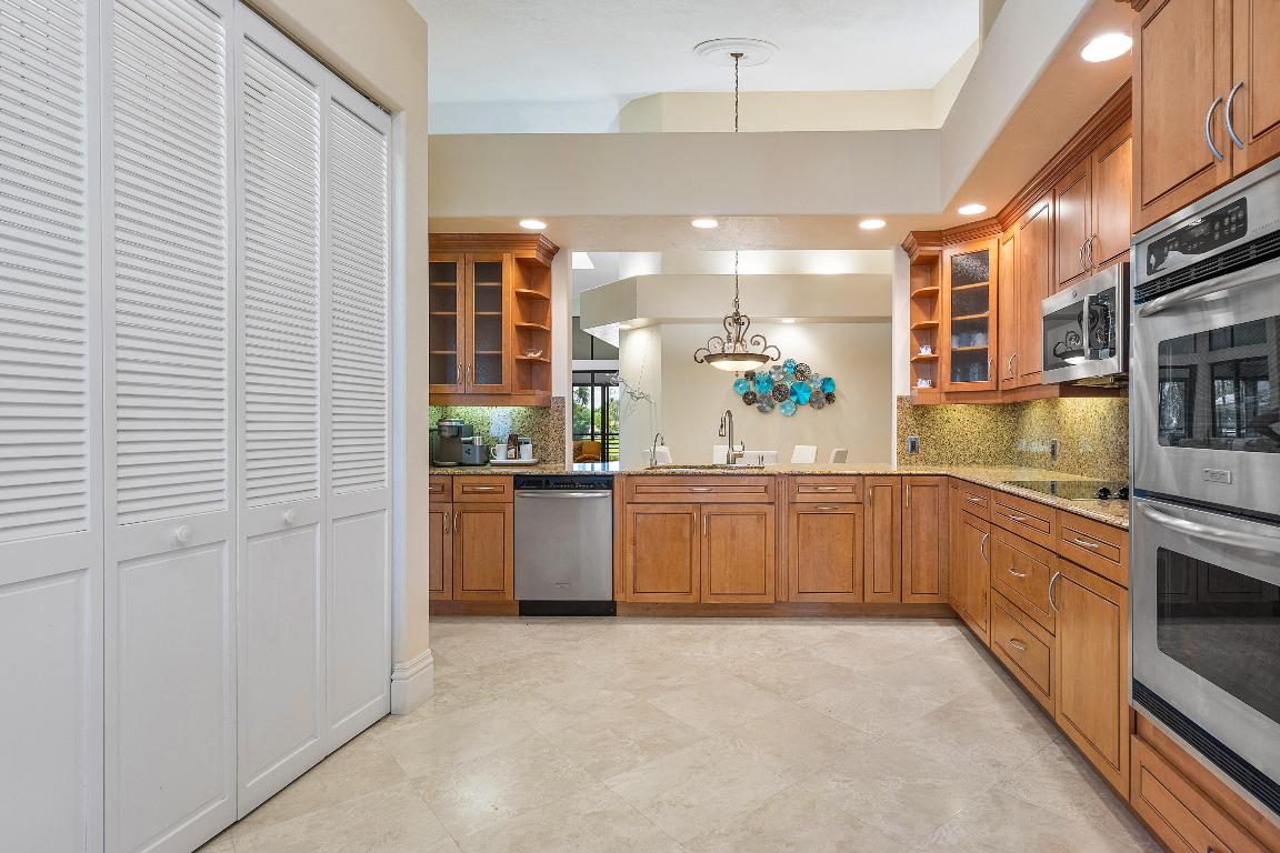 17564 Ashbourne B Way B