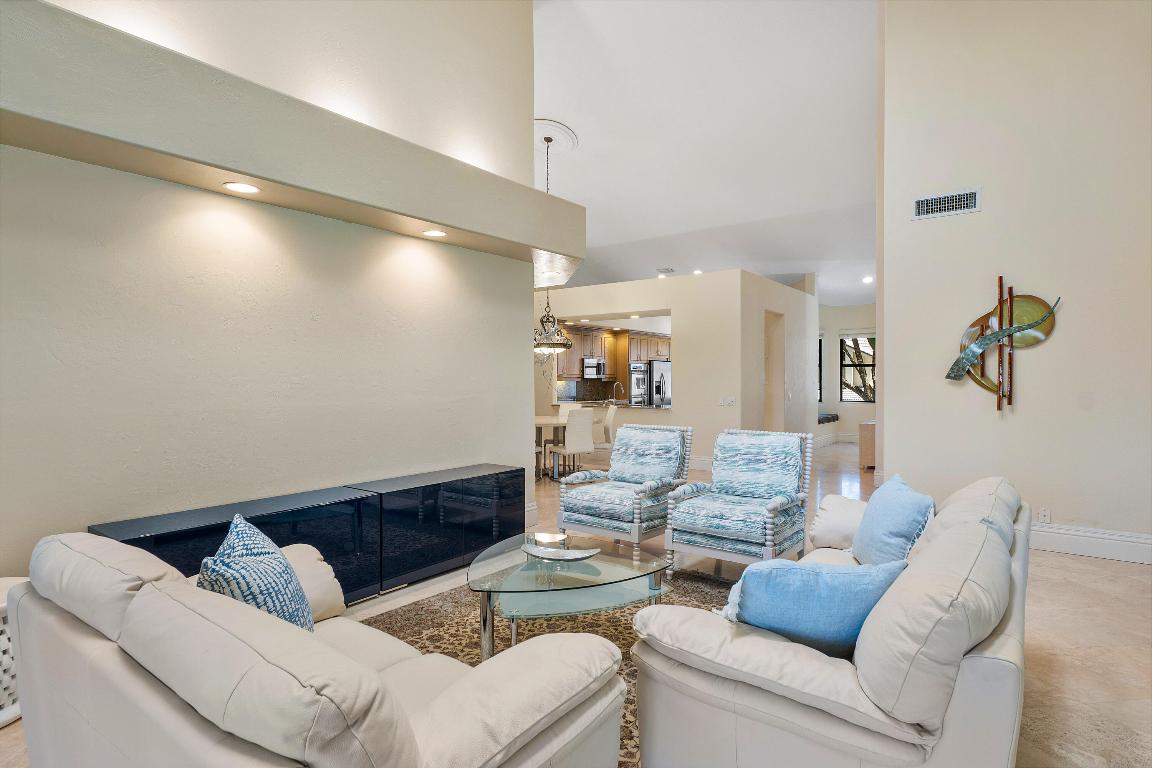 17564 Ashbourne B Way B