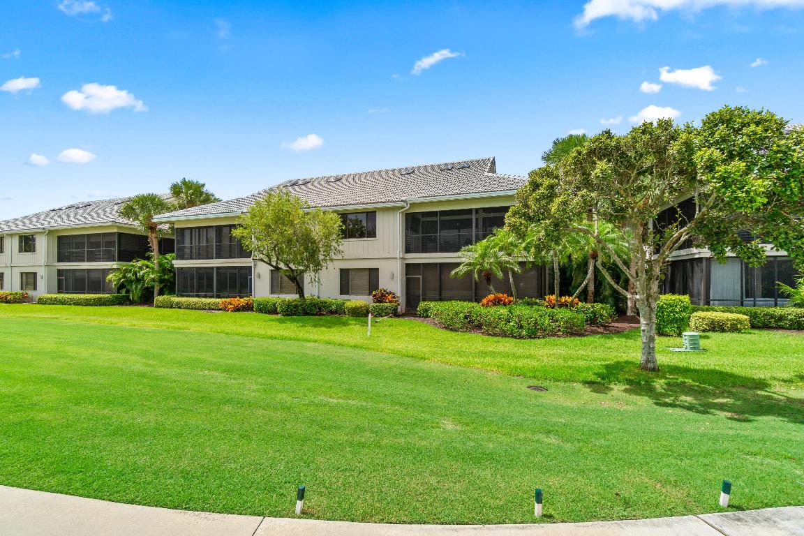 17557 Ashbourne B Way B