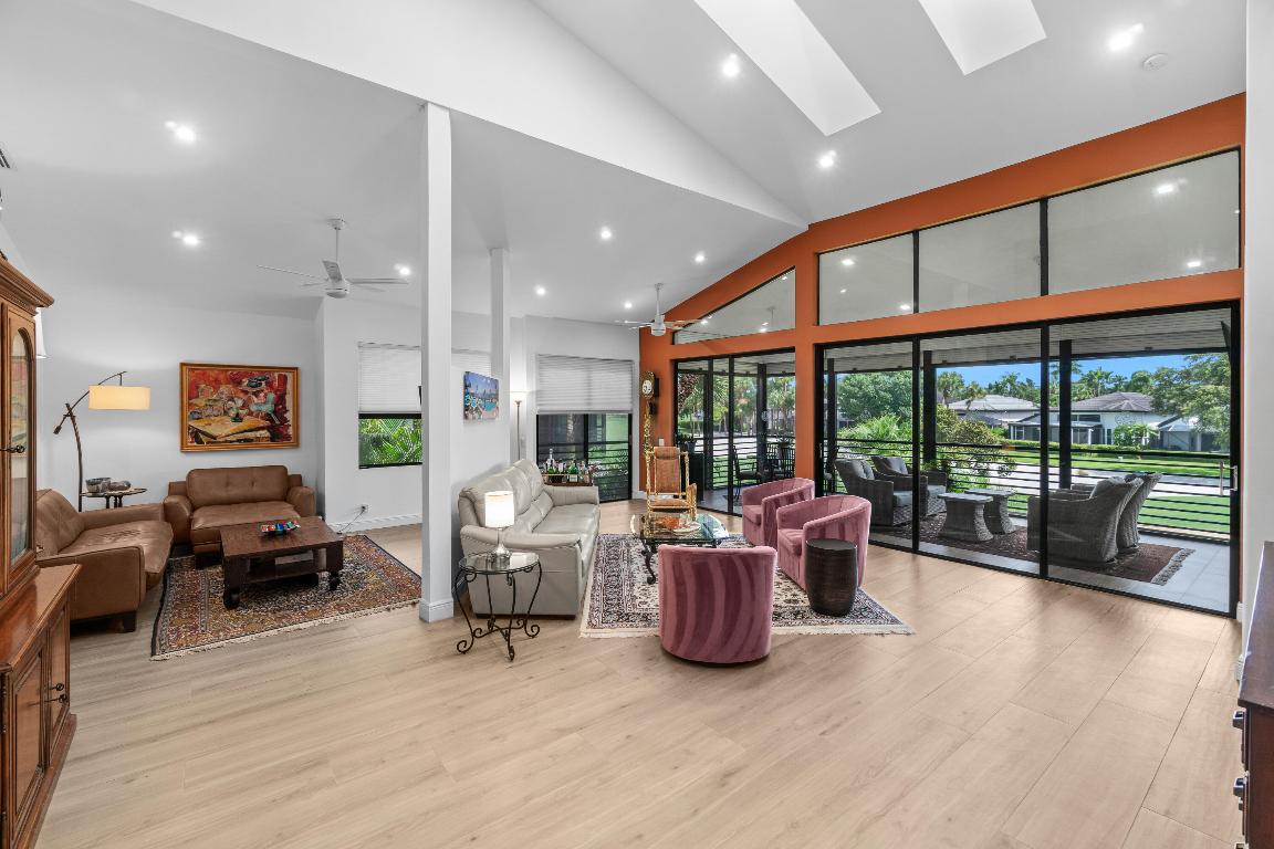 17557 Ashbourne B Way B