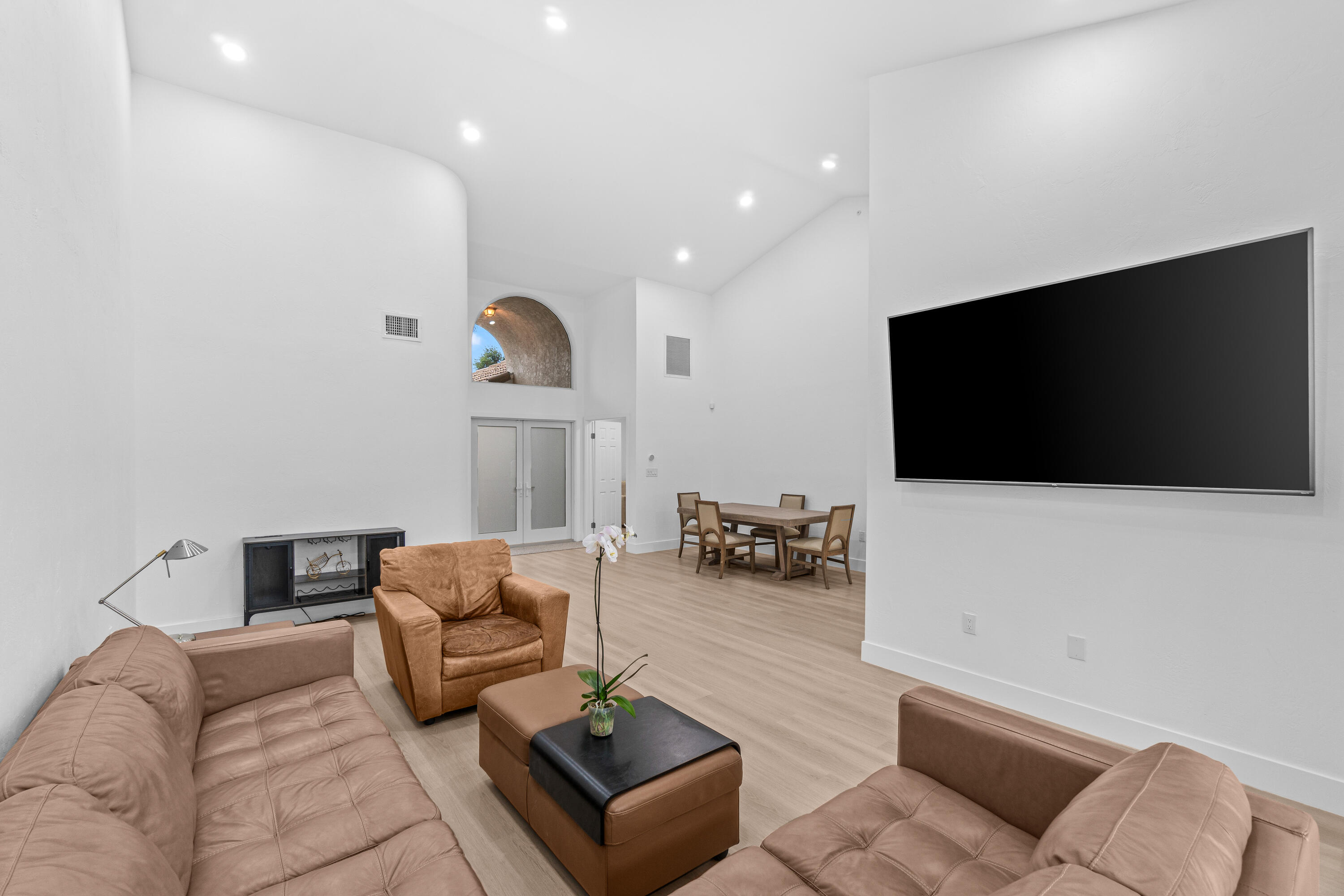 5097 Windsor Parke Drive