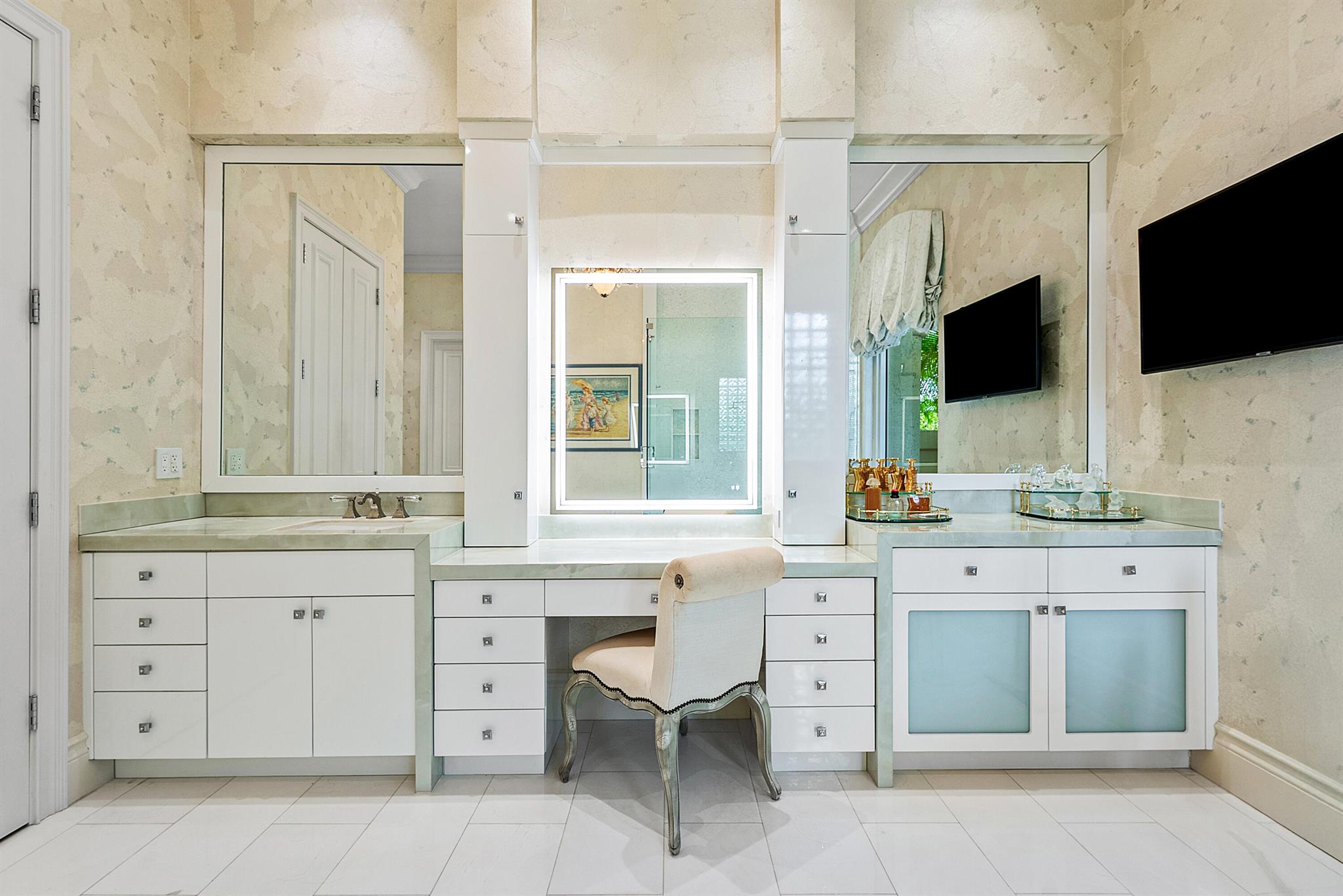 16283 Vintage Oaks Lane