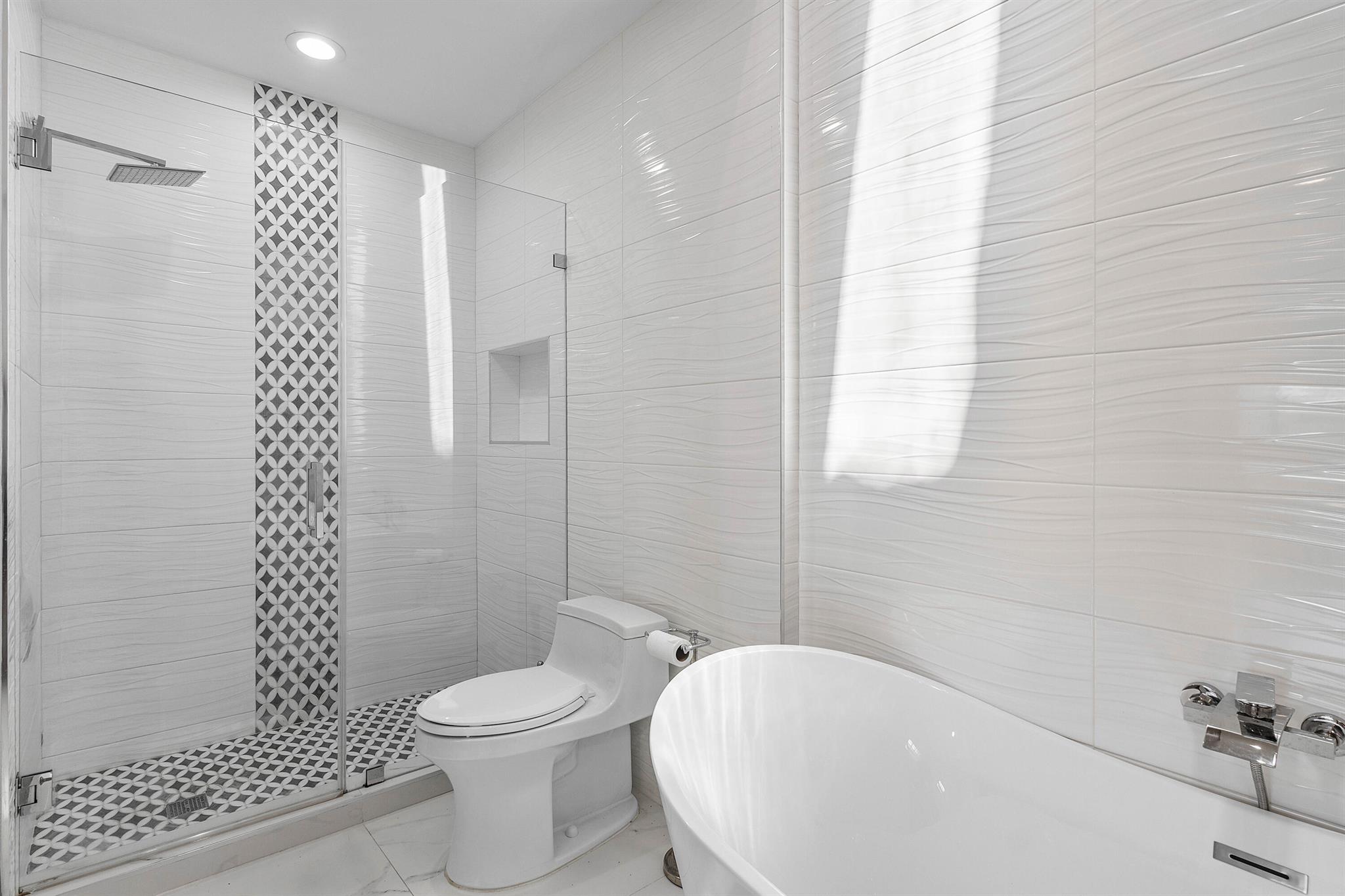 17652 Ashbourne Way B