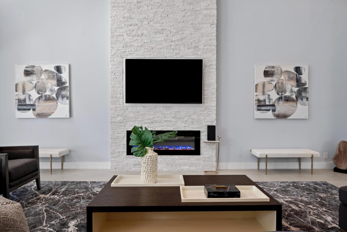 17371 Bridleway Trail