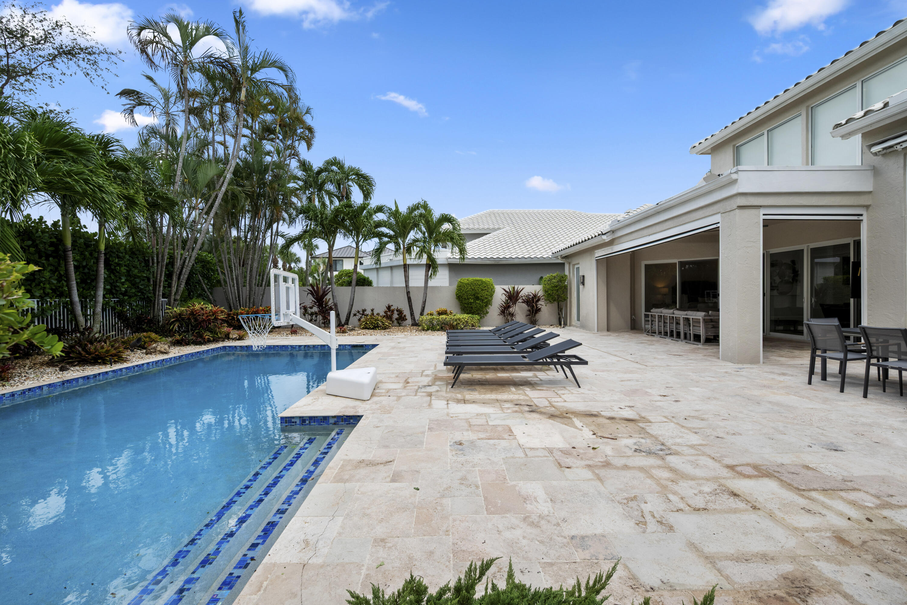17371 Bridleway Trail