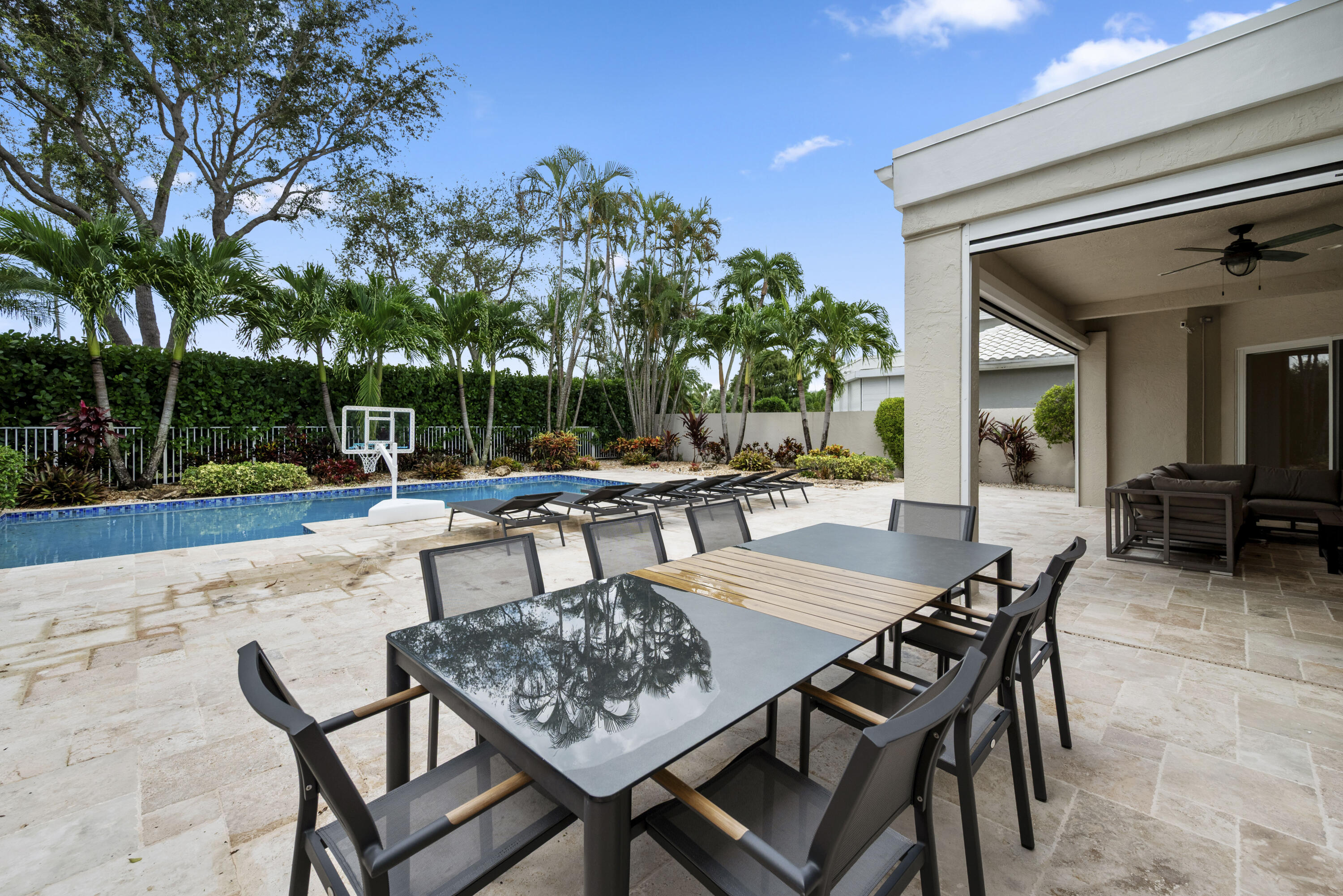 17371 Bridleway Trail