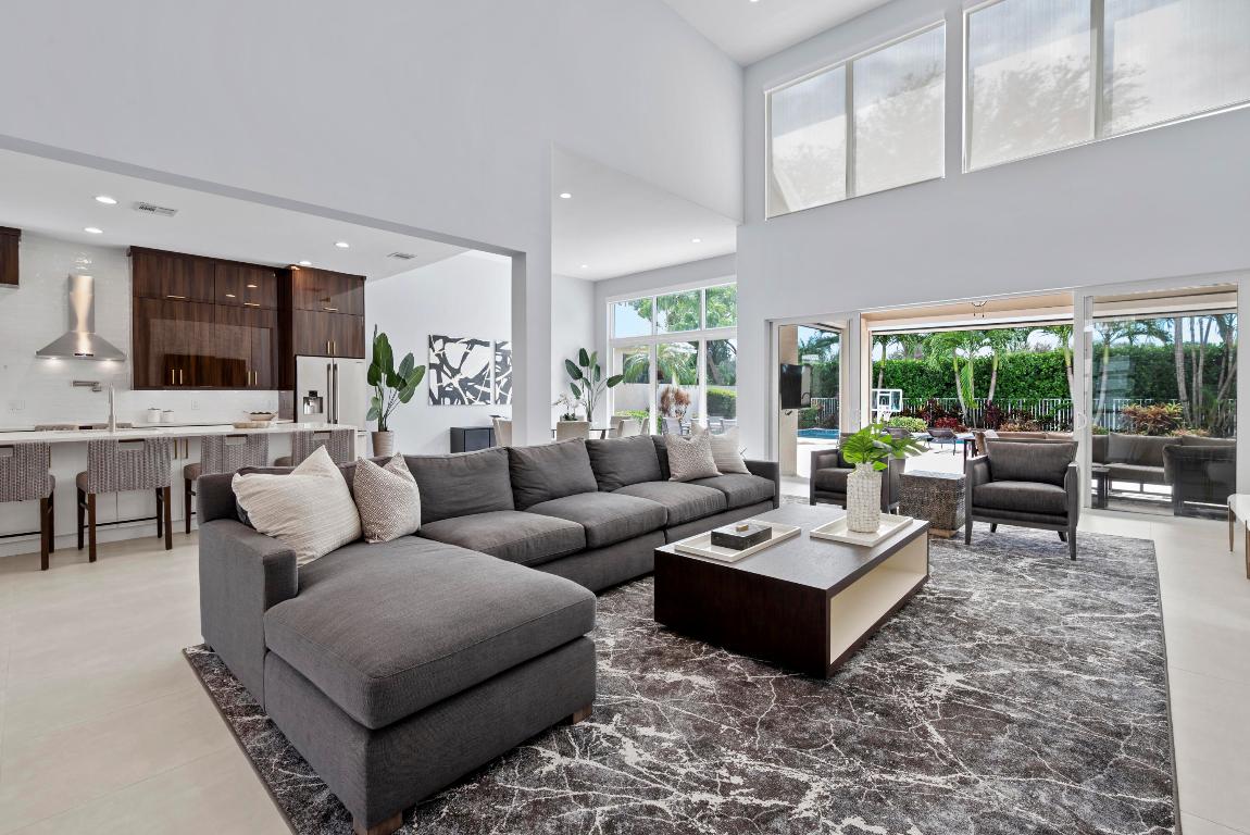 17371 Bridleway Trail