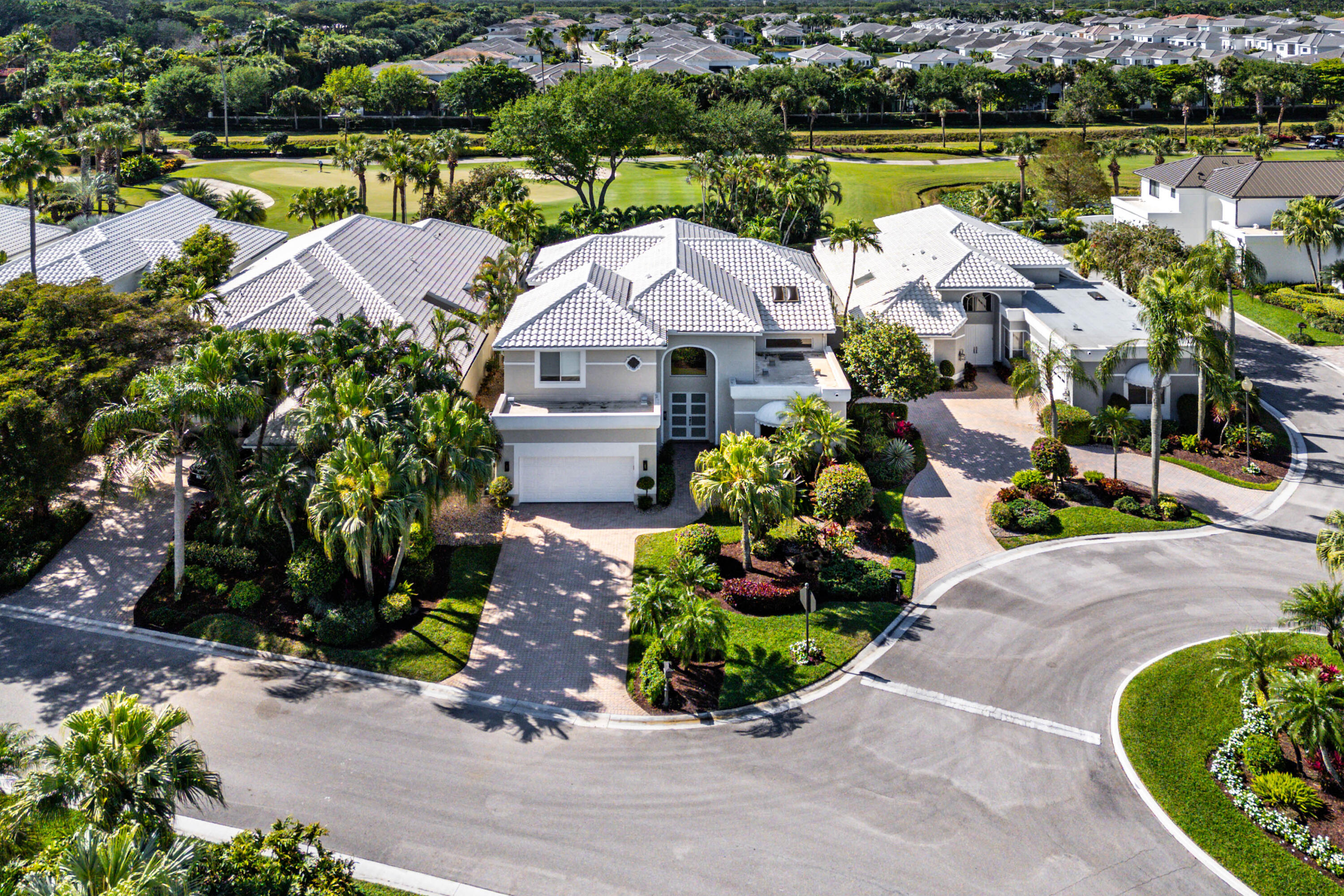 17371 Bridleway Trail