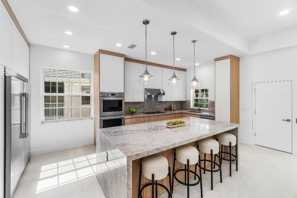 5100 Lake Catalina Drive D