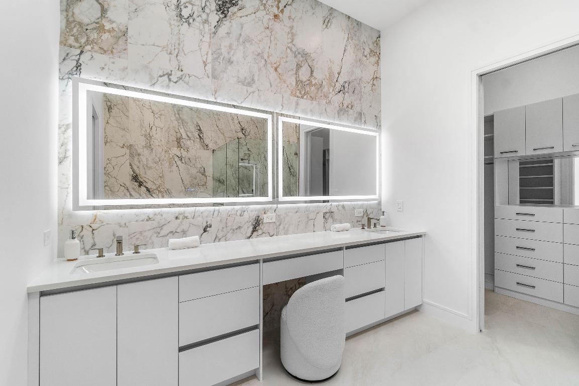 5100 Lake Catalina Drive D