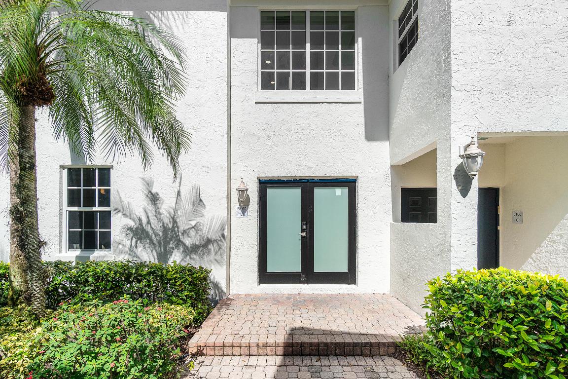 5100 Lake Catalina Drive D