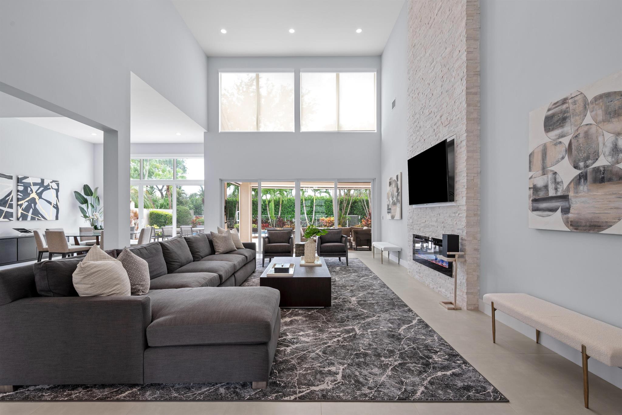 17371 Bridleway Trail