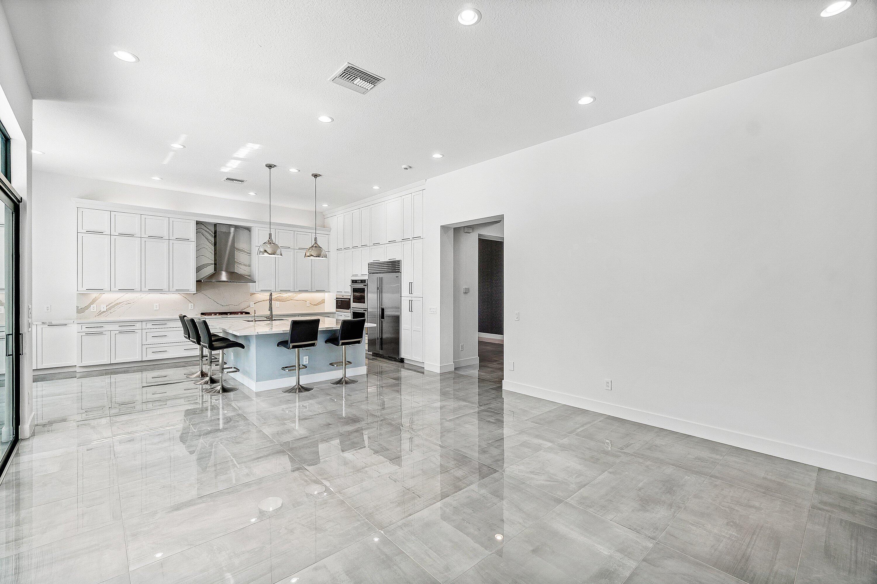 9006 Dulcetto Court
