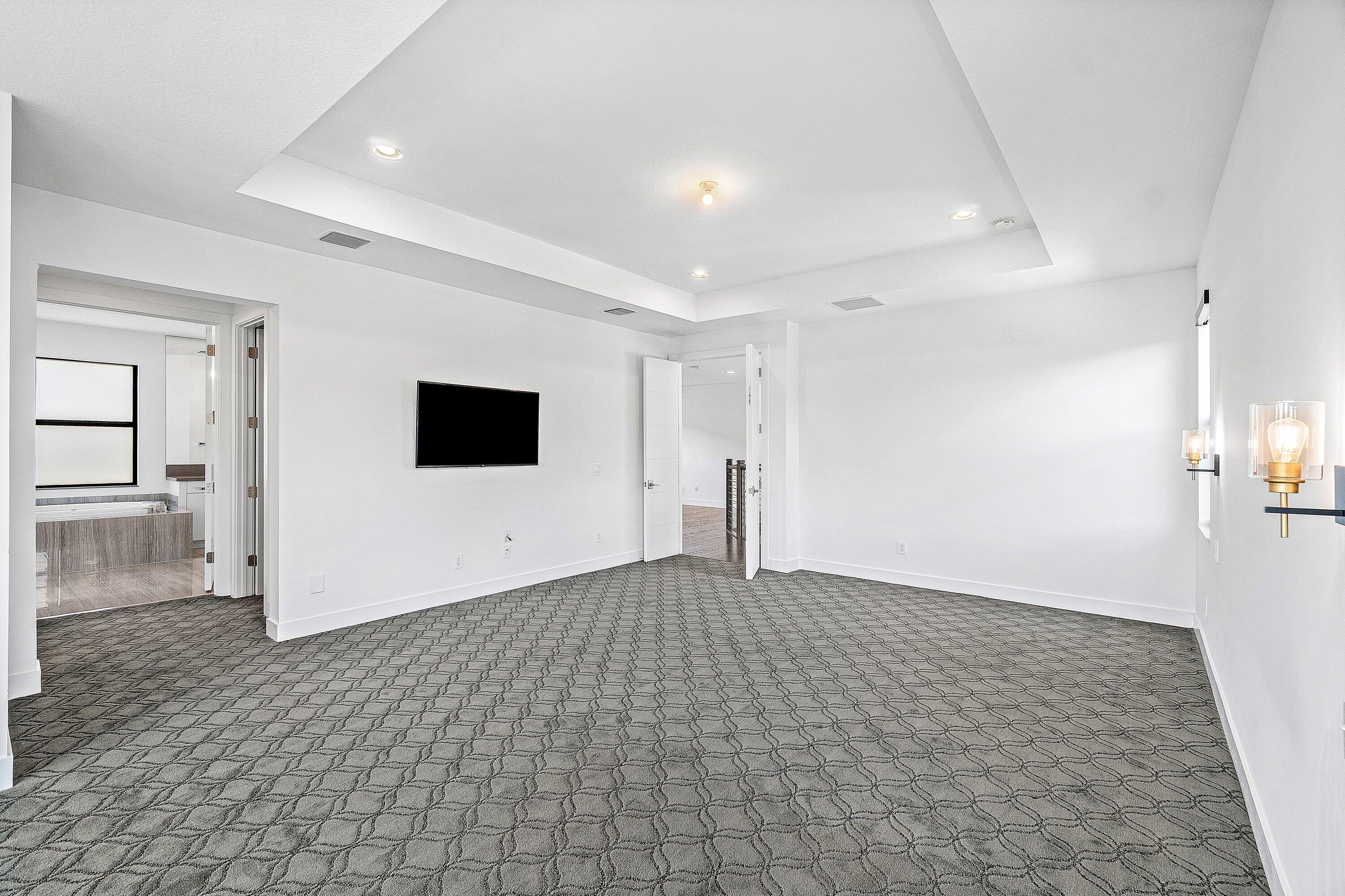 9006 Dulcetto Court