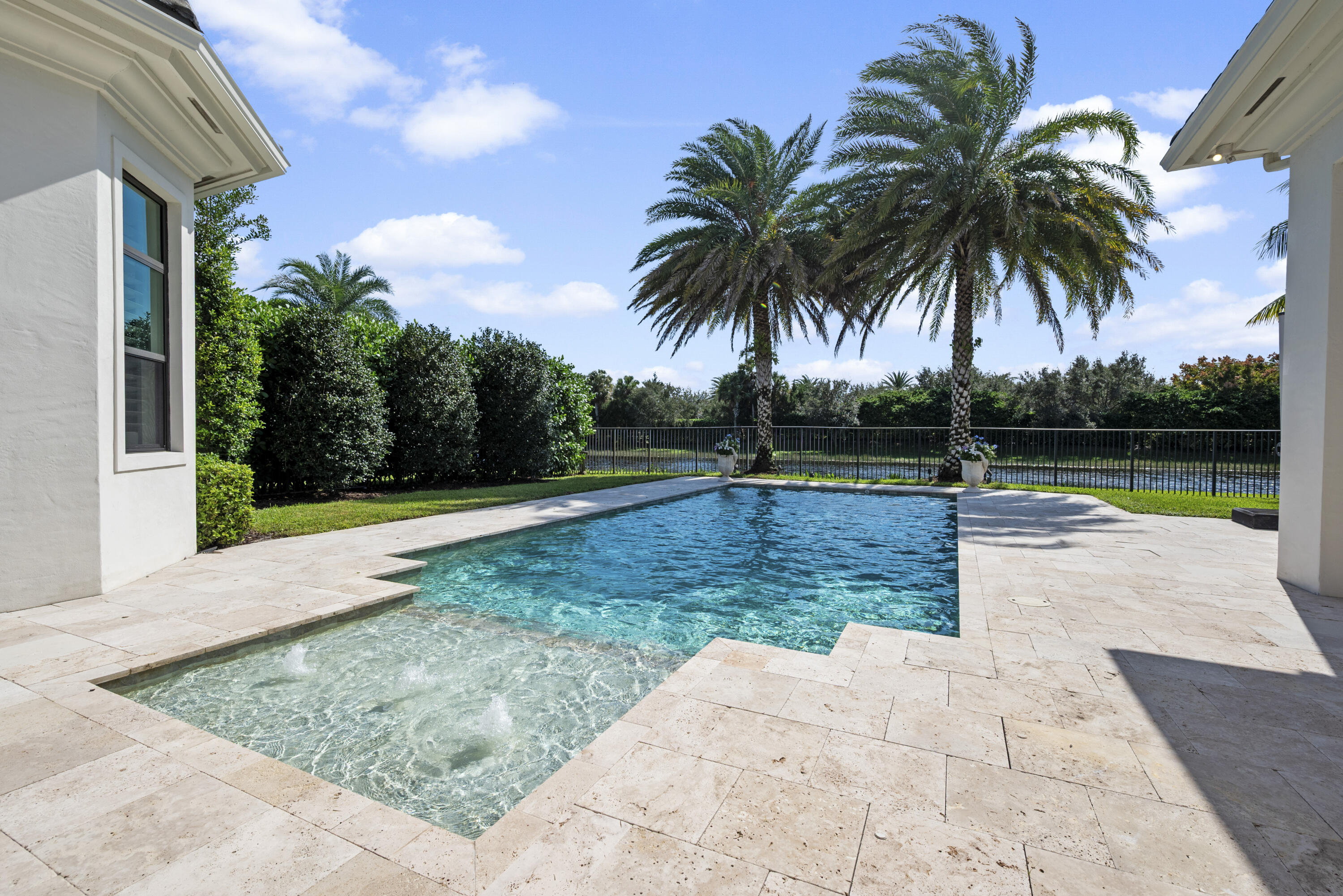 9618 Labelle Court