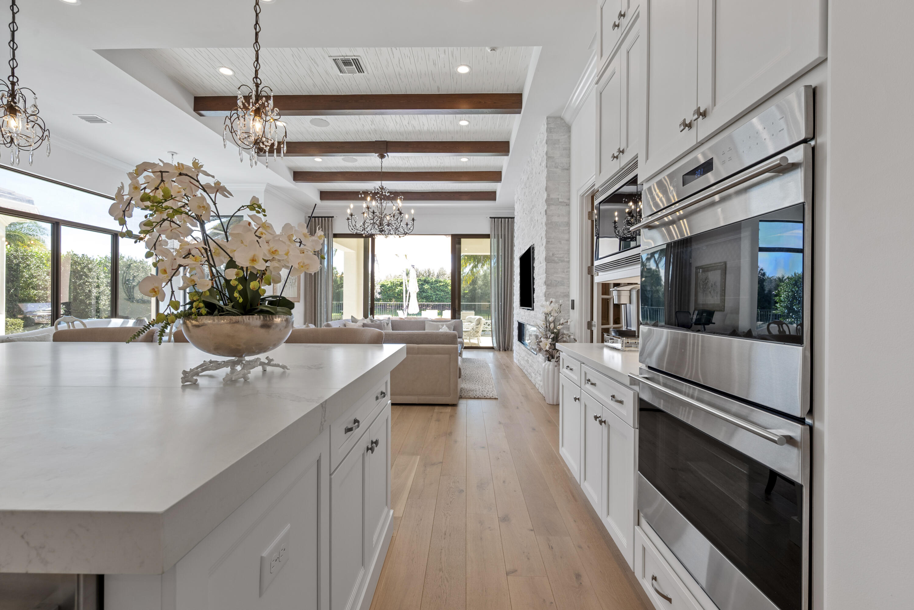 9618 Labelle Court
